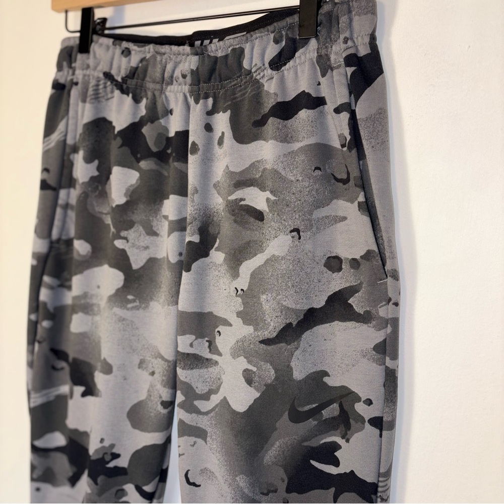 Nike Athletic Pants Sweatpants Camo Training Gray Black CU6200-010 Men's S - Picture 4 of 8